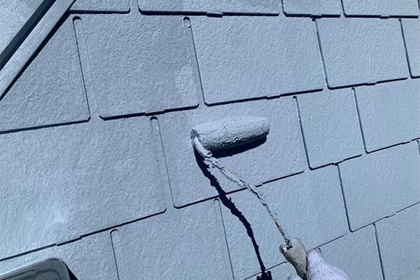 屋根に塗装やカバー工法はやらない方がいいの？